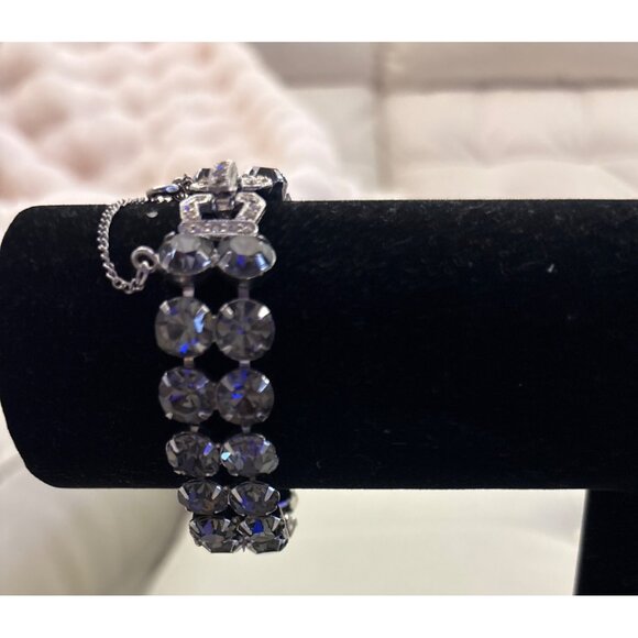 Vintage Weiss Rhinestone Bracelet With Double Row & Clasp Detail Marked sparkles - Picture 3 of 16